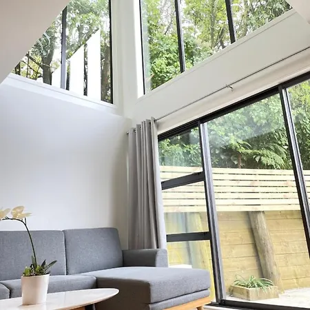 No Party Allowed, Entire Brand New 3 Bedroom Townhouse, Free Unlimited Fibre Wifi And Free Parking Wellington Exterior photo