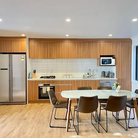 No Party Allowed, Entire Brand New 3 Bedroom Townhouse, Free Unlimited Fibre Wifi And Free Parking Wellington Exterior photo