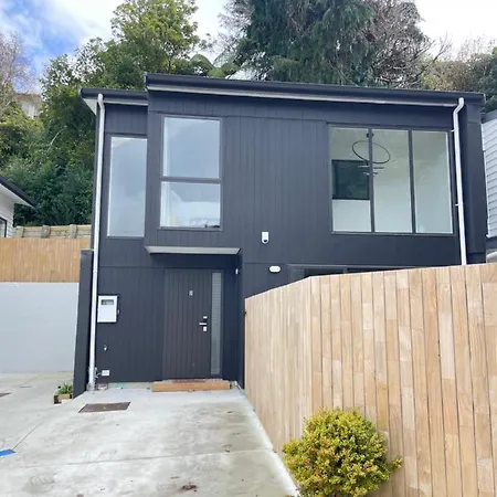 No Party Allowed, Entire Brand New 3 Bedroom Townhouse, Free Unlimited Fibre Wifi And Free Parking Wellington Exterior photo