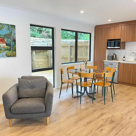 No Party Allowed, Entire Brand New 3 Bedroom Townhouse, Free Unlimited Fibre Wifi And Free Parking Wellington Exterior photo
