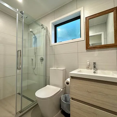 No Party Allowed, Entire Brand New 3 Bedroom Townhouse, Free Unlimited Fibre Wifi And Free Parking Wellington Exterior photo