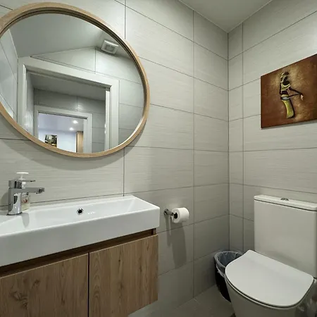 No Party Allowed, Entire Brand New 3 Bedroom Townhouse, Free Unlimited Fibre Wifi And Free Parking Wellington Exterior photo