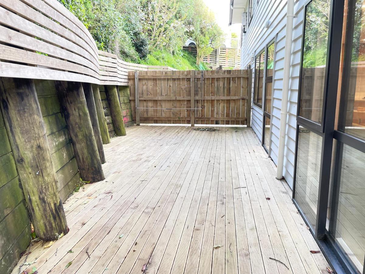 No Party Allowed, Entire Brand New 3 Bedroom Townhouse, Free Unlimited Fibre Wifi And Free Parking Holiday home