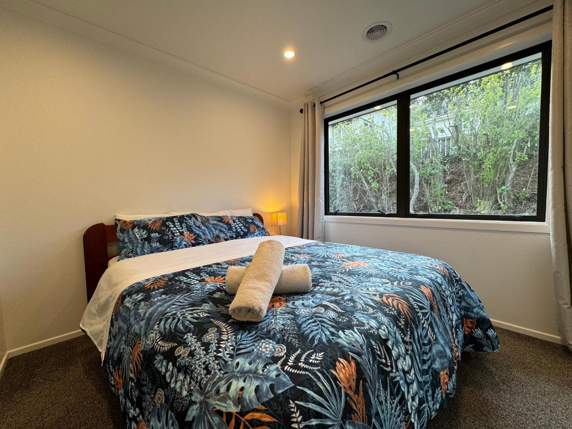 No Party Allowed, Entire Brand New 3 Bedroom Townhouse, Free Unlimited Fibre Wifi And Free Parking Holiday home