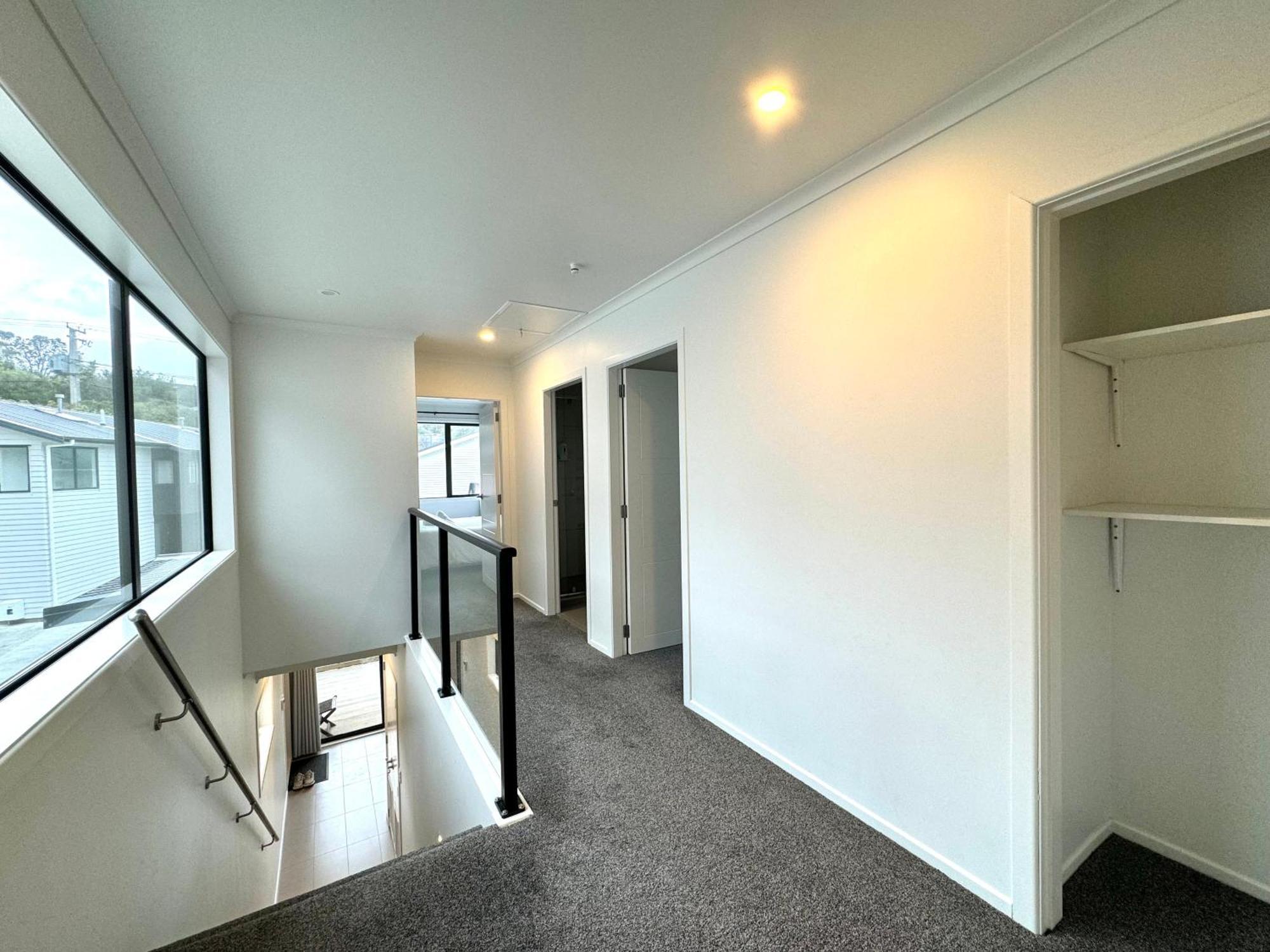 No Party Allowed, Entire Brand New 3 Bedroom Townhouse, Free Unlimited Fibre Wifi And Free Parking Holiday home Wellington